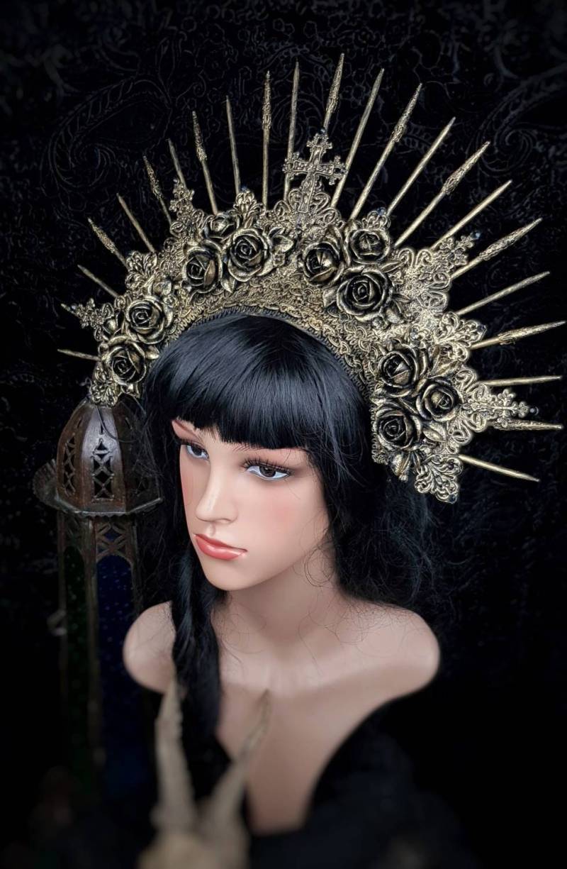 Gothic Kopfschmuck "Rosen" Krone, Heiligenschein, Larp, Cosplay, Vampir, Sakral, Hochzeit, Fantasy, Kostüm/Anfertigung Nach Auftrag von tuahadedana