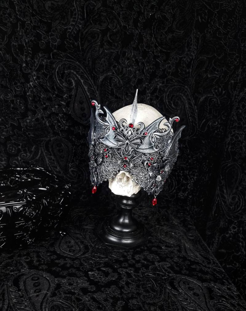 Made To Order Blind Mask "Twillight" Cosplay, Vampire, Fantasy, Goth, Crown von tuahadedana