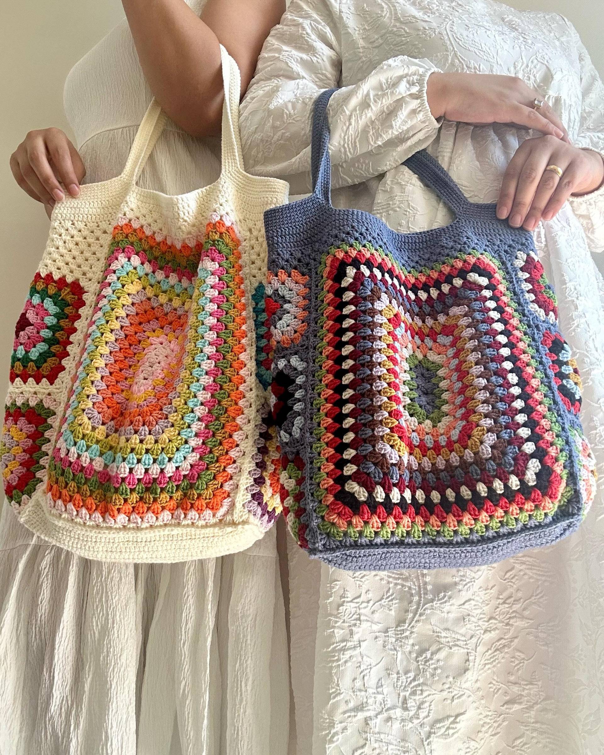 Handgemachte Grandma Square Motiv Hand Und Schulter Tasche, Bunte Gehäkelte Einkaufstasche, Weekender Tasche, Holzgriff Tasche von tubilayka