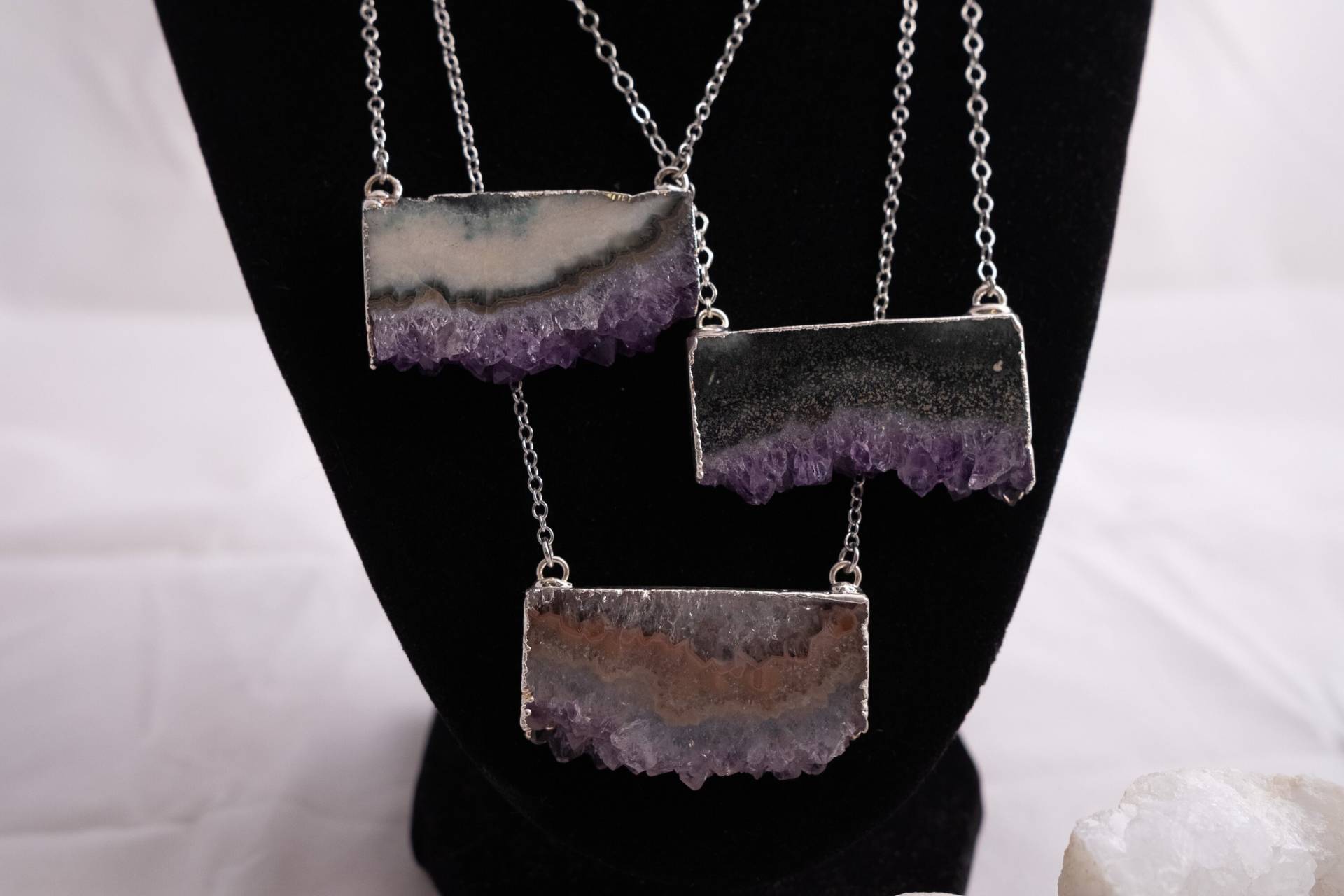Amethyst Rechteck Halskette in Silber Amethyst Rechteck Halskette in Silber von tuxedocatzdesigns