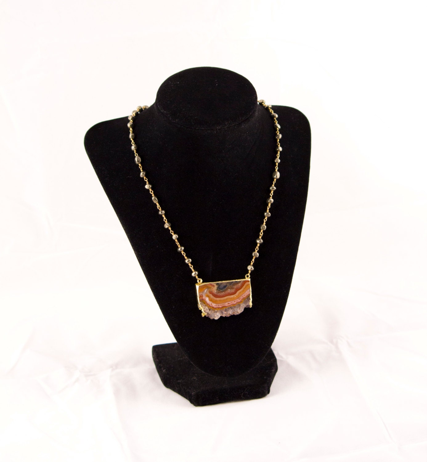 Amethyst Rechteck Scheibe Mit Pyrit in Gold-Füllung Amethyst Rechteck Scheibe Mit Pyrit in Gold-Füllung von tuxedocatzdesigns