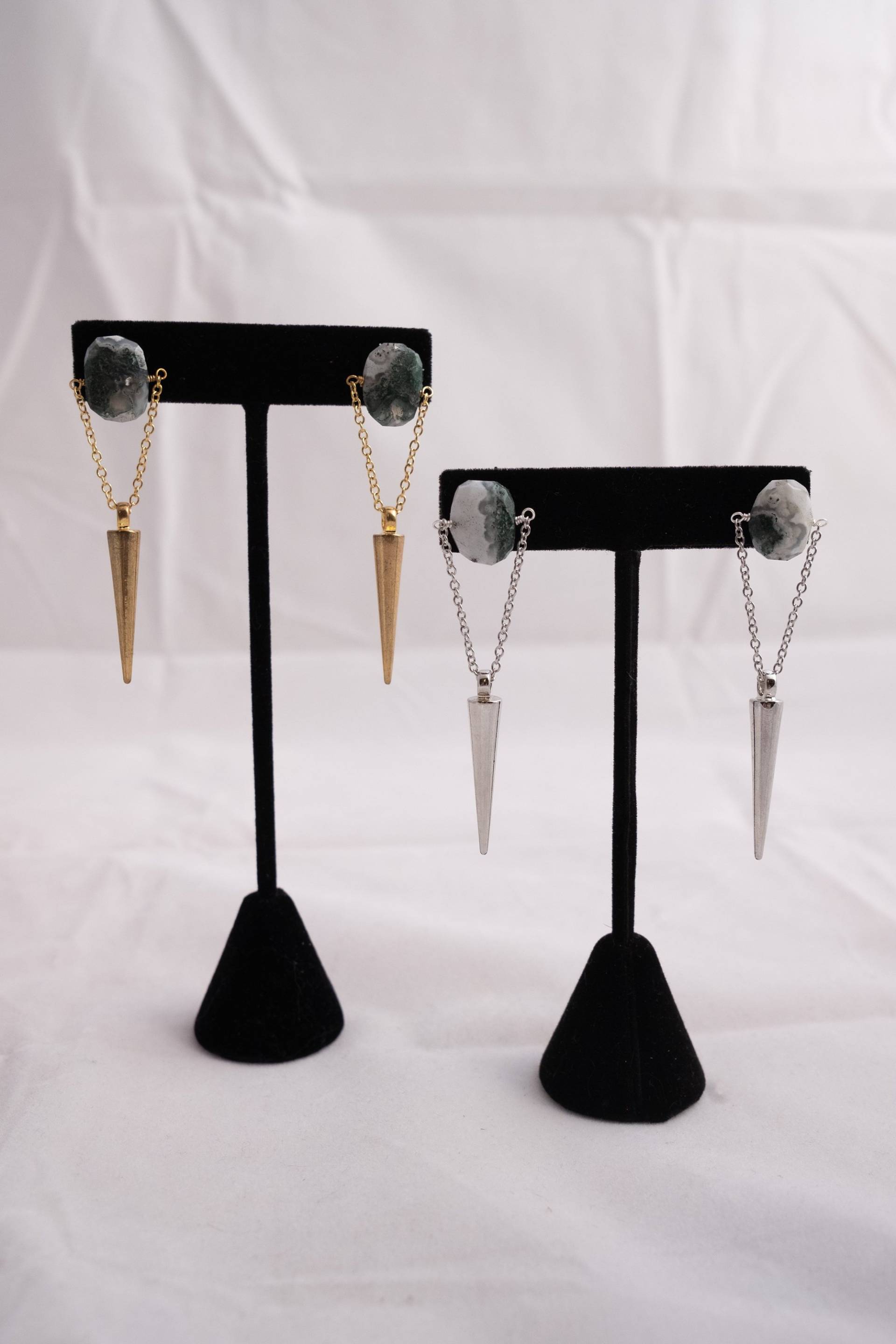 Solar Achat Spike Ohrstecker Solar Achat Spike Ohrstecker von tuxedocatzdesigns