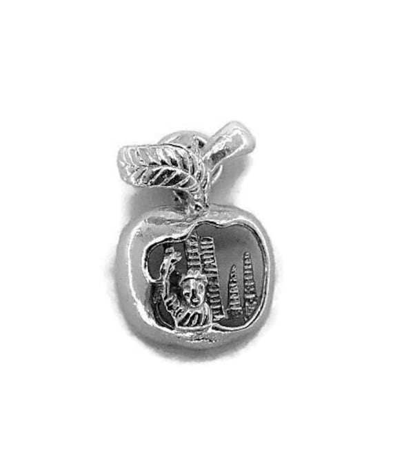 Apfel Stadt Charm Anhänger .925 Sterling Silber Apfel Stadt Charm Anhänger .925 Sterling Silber von twinsjewelrygs