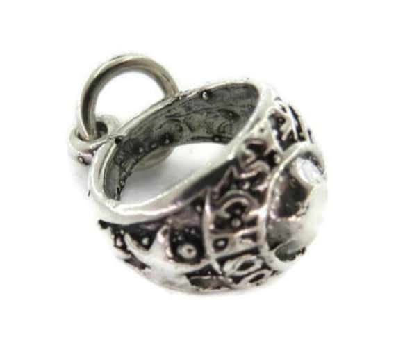 Graduierung Ring Charm Anhänger .925 Sterling Silber Graduierung Ring Charm Anhänger .925 Sterling Silber von twinsjewelrygs