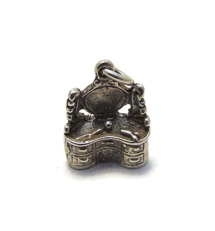 Schminktisch Charm Anhänger .925 Sterling Silber Schminktisch Charm Anhänger .925 Sterling Silber von twinsjewelrygs