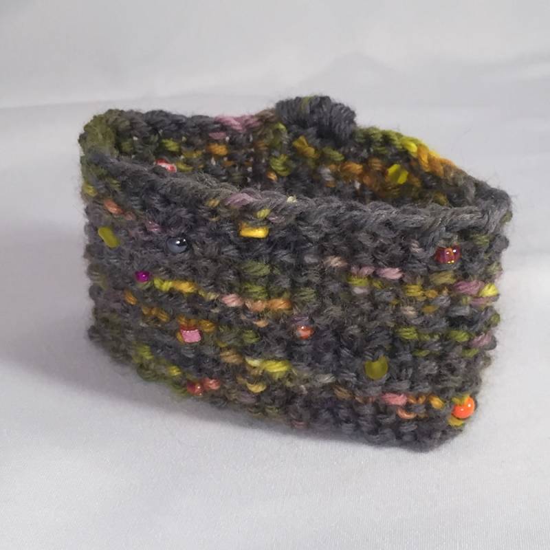 Feuerwerk Stricken Stulpe, Rollrand, Anthrazit Grau, Rosa Orange Gelb, Garn Schmuck, Stricken Zubehör, Stricken, Mode, Feuerwerk von twogreydogsdesigns