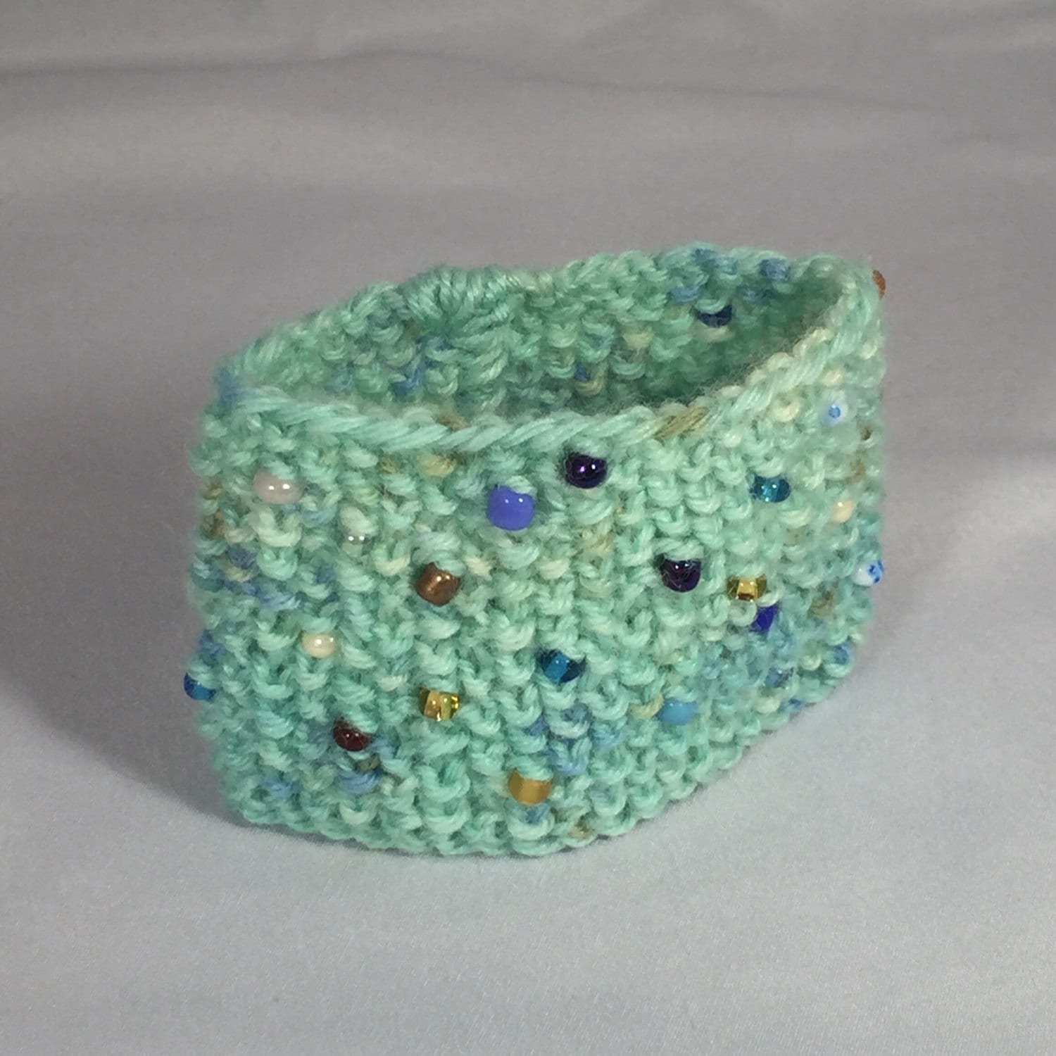Robin's Egg Stricken, Stulpe, Rollrand, Blau Und Gold, Blaugrün, Garn-Schmuck, Schmuck, Stricken Stricken Zubehör, Mode Robin's Egg Stricken, Stulpe, Rollrand, Blau Und Gold, Blaugrün, Garn-Schmuck, Schmuck, Stricken Stricken Zubehör, Mode von twogreydogsdesigns