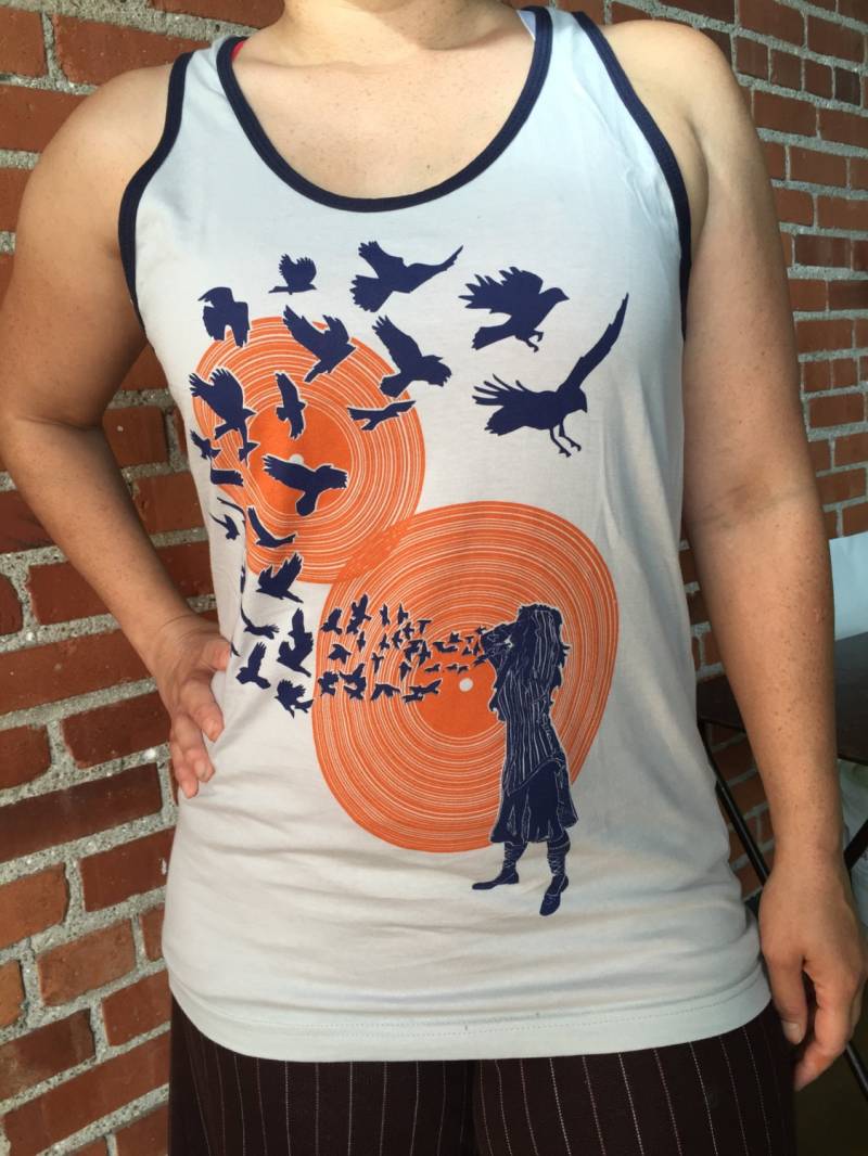 Tank Top, Fliegende Vögel, Mädchen, Schallplatte, Orange, Blau Tank Top, Fliegende Vögel, Mädchen, Schallplatte, Orange, Blau von twotonepress
