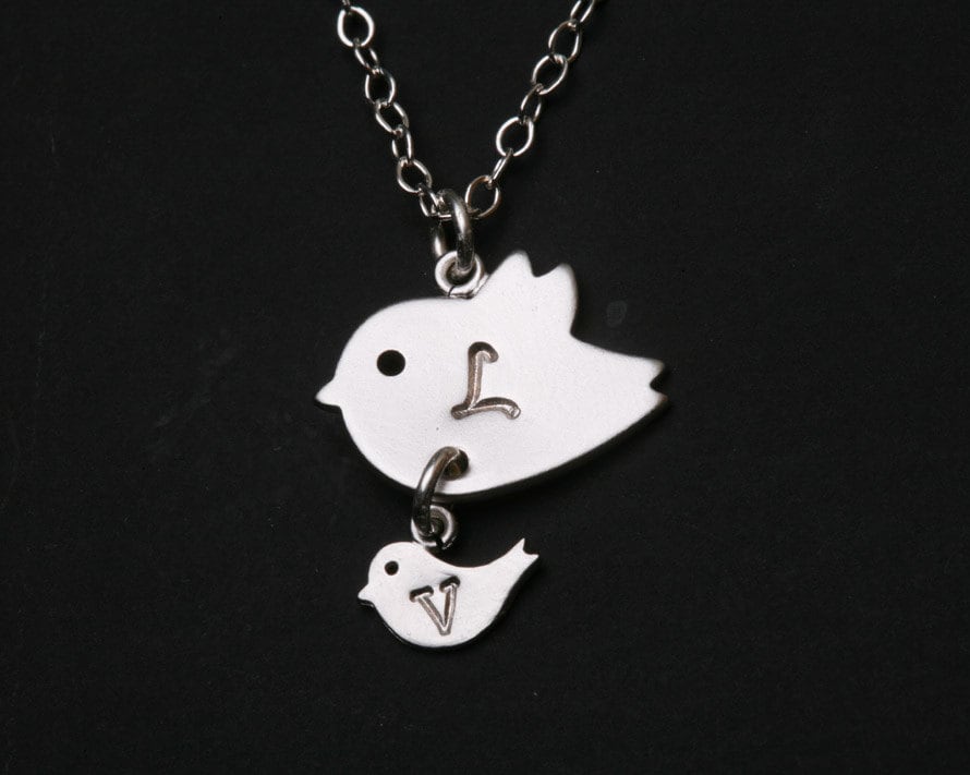 Mutter Und Baby, Vogel Initiale, Ein Halskette, Familie Oma Schmuck, Geburtstag, Babyshower Geschenk Mutter Und Baby, Vogel Initiale, Ein Halskette, Familie Oma Schmuck, Geburtstag, Babyshower Geschenk von tydesign