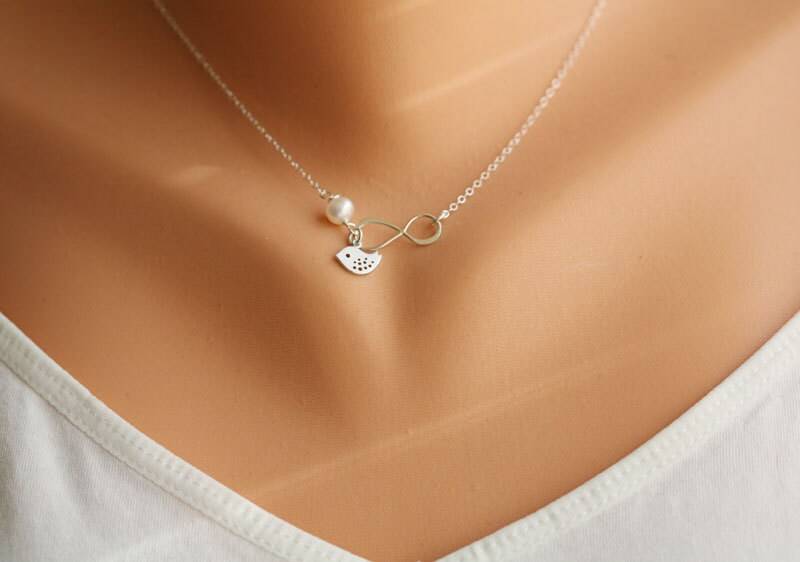 Personalisierte Infinity Halskette, Vogel Benutzerdefinierte Geburtsstein Brautjungfer Geschenk, Mutter Schmuck, Muttertag Beste Freundin Geschenk von tydesign
