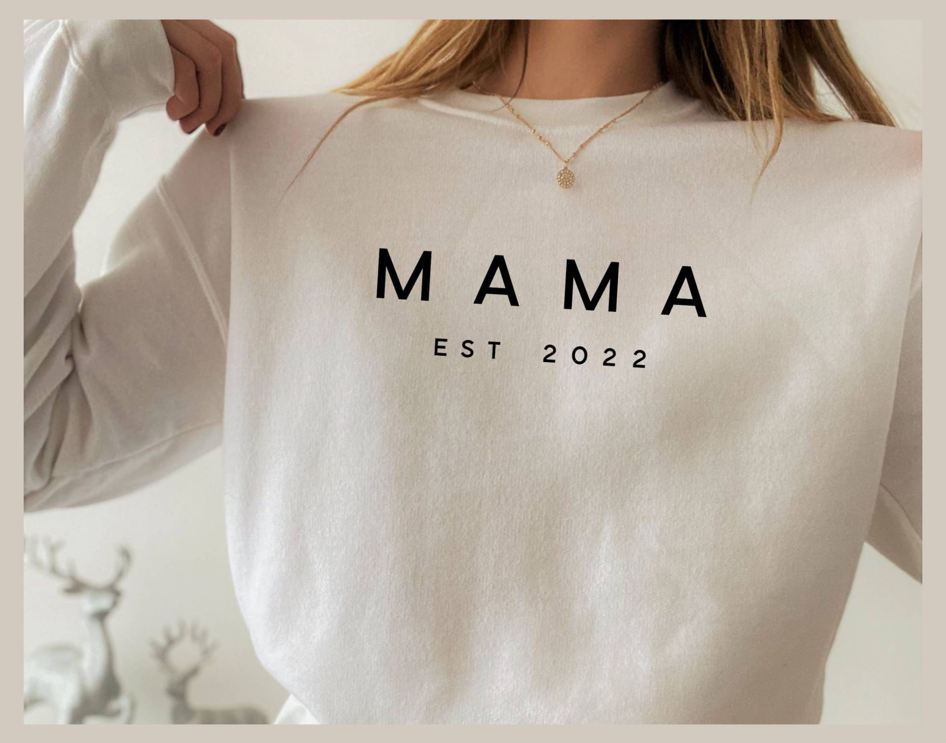 Mama ›› Est 2022 ‹‹ Sweatshirt Oder Shirt // Muttertagsgeschenk/Geschenk Für Crewneck Sie Geburtstagsgeschenk von typicallyvulgar