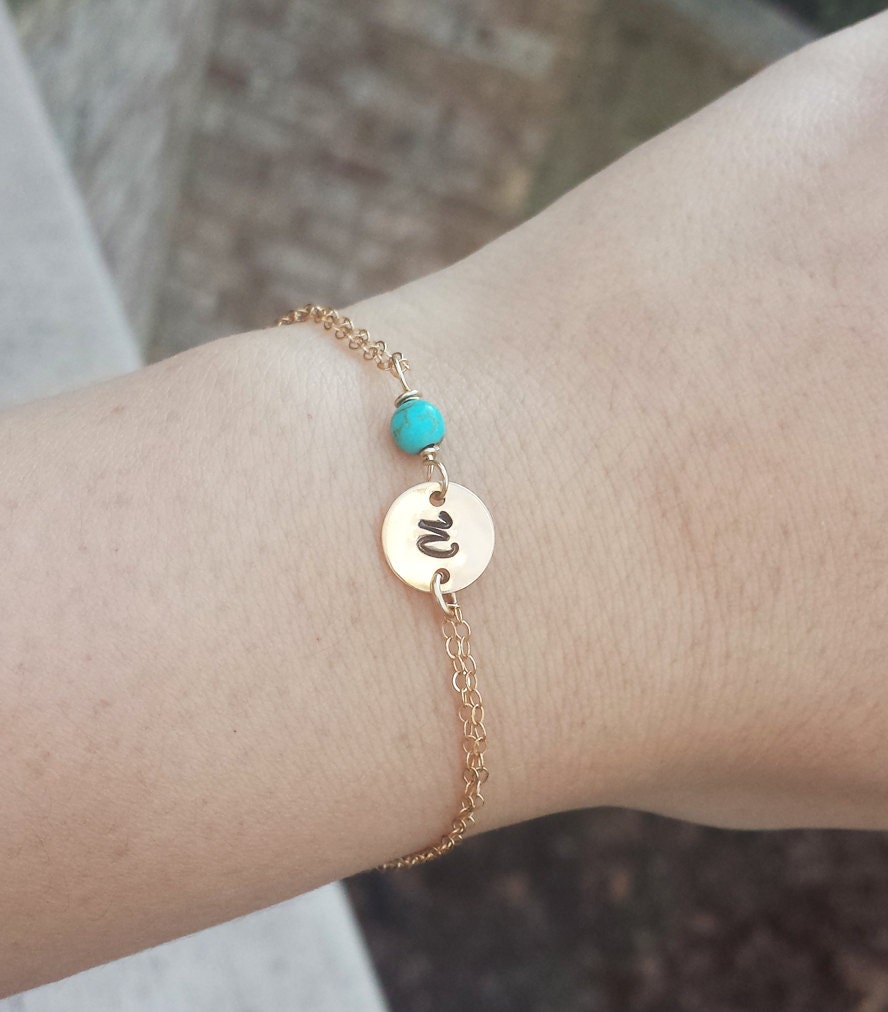 Benutzerdefinierte Initial Und Geburtsstein Armband, Gold Gefülltes Handgestempeltes Benutzerdefinierte Schrift, Personalisiertes Benutzerdefinierte Initial Und Geburtsstein Armband, Gold Gefülltes Handgestempeltes Benutzerdefinierte Schrift, Personalisiertes von tyrahandmadejewelry