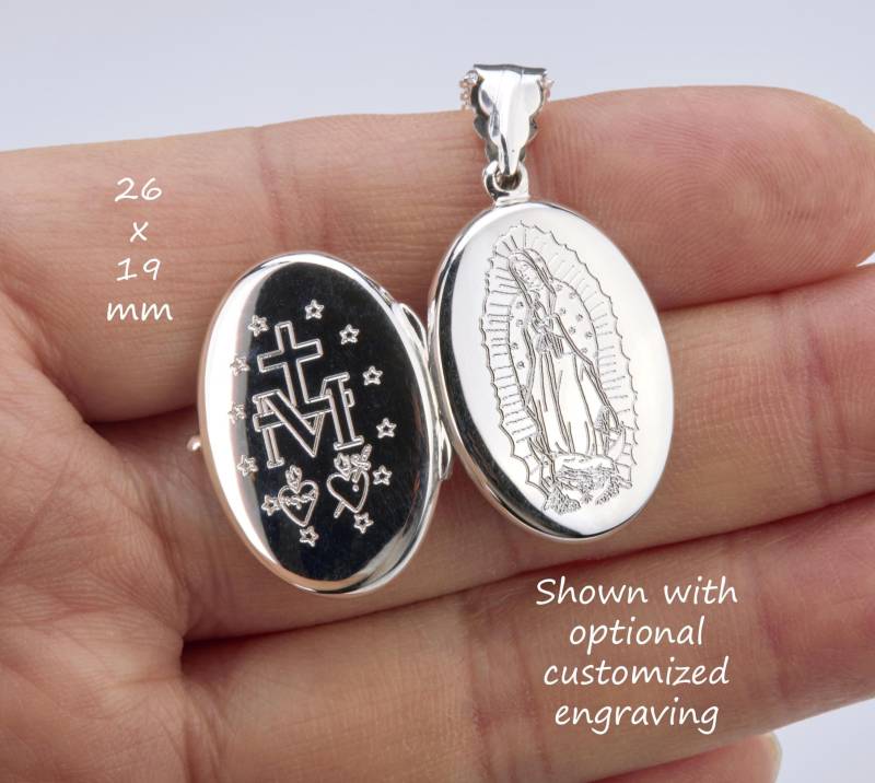 Fotomedaillon Aus 925Er Silber Oval, in Viertelgröße, Monogrammmedaillon, Familienverlustmedaillon, Gedenkmedaillon, Muttergeschenk Fotomedaillon Aus 925Er Silber Oval, in Viertelgröße, Monogrammmedaillon, Familienverlustmedaillon, Gedenkmedaillon, Muttergeschenk von tyrahandmadejewelry