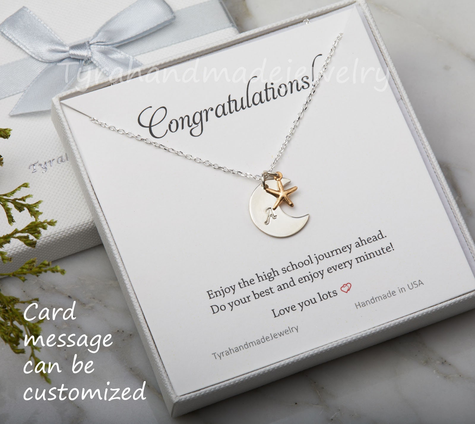 Liebe Dich Zum Mond Und Zurück Halskette, Erste Stern Valentinstag Geschenk, Paar Monogramm Jahrestagsgeschenk, Benutzerdefinierte Schmuck-Karte Liebe Dich Zum Mond Und Zurück Halskette, Erste Stern Valentinstag Geschenk, Paar Monogramm Jahrestagsgeschenk, Benutzerdefinierte Schmuck-Karte von tyrahandmadejewelry