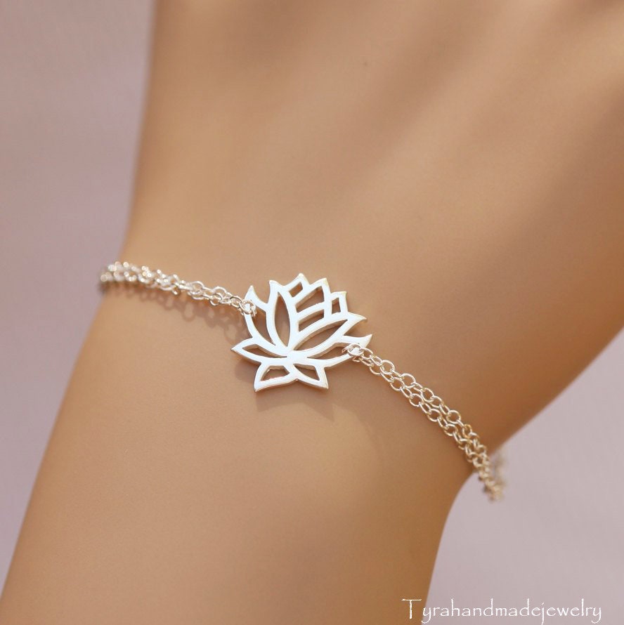 Lotus Armband, Sterling Silber Schmuck, Yoga Glücksbringer Brautjungfer Geschenke, Freundschaftsgeschenk, Hochzeitsschmuck Lotus Armband, Sterling Silber Schmuck, Yoga Glücksbringer Brautjungfer Geschenke, Freundschaftsgeschenk, Hochzeitsschmuck von tyrahandmadejewelry