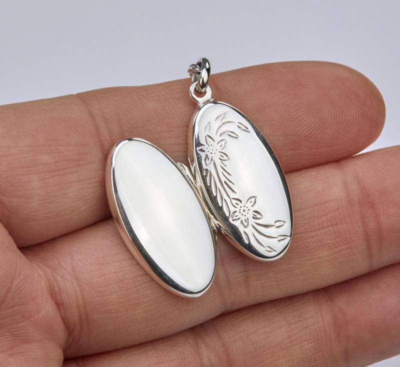 sterling Silber Längliche Ovale Medaillon Mit Foto, Gestempelt Blume Vorne Medaillon, Gedenk Geschenk, Valentinstag Freundin Jubiläumsgeschenk von tyrahandmadejewelry