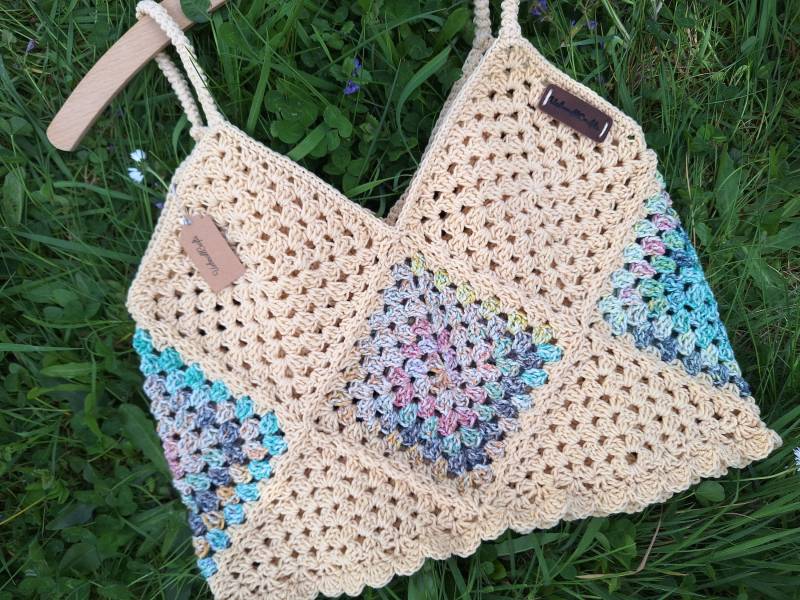 Einzelstück - Gehäkeltes Grannysquare Top Gelb Bunt, Gr. L-xxl | 40-44, Crop Top, Trägertop, Handgemacht, Handmade Unikat von ueberallcrafts