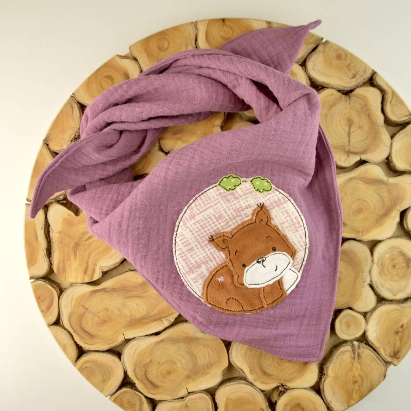 2 Größen/Musselin Tuch Dreieckstuch Kinder Baby Tierapplikation Eichhörnchen in Beere Mauve Große Farbauswahl von ullinahandmade
