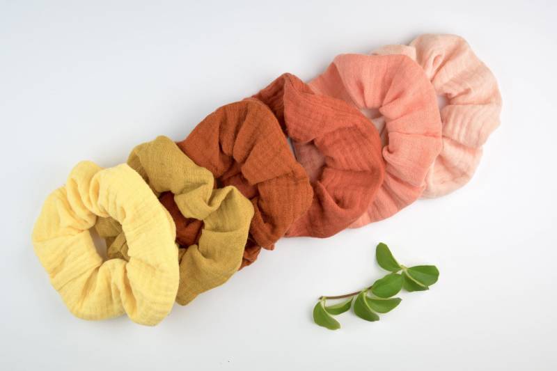 2 Größen Scrunchie Musselin/Zitronengelb Senfgelb Rost Terra Lachs Helles Haargummi Zopfgummi von ullinahandmade