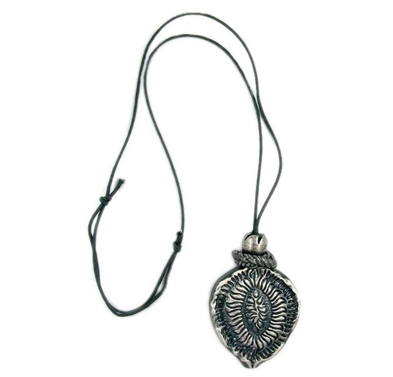 unbespielt Collier Kette mit Anhänger Blatt antik-silberfarben Kordel grau 100 cm, Modeschmuck für Damen von unbespielt