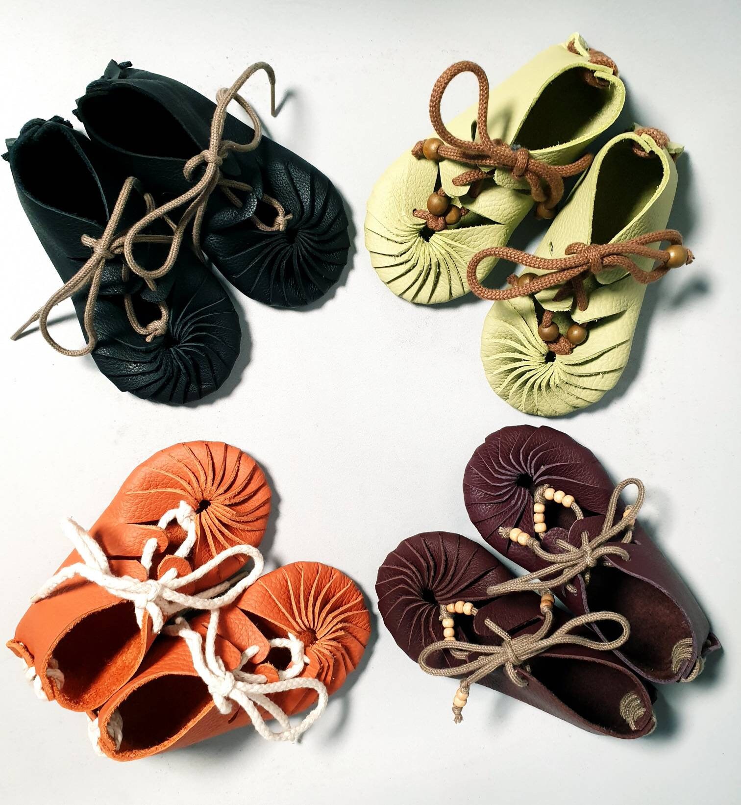 Bundschuhe, 21, Verschiedene Farben, Weiches Leder, Geschenk Zur Geburt, Mittelalterschuhe, Römerschuhe, Lauflernschuhe Bundschuhe, 21, Verschiedene Farben, Weiches Leder, Geschenk Zur Geburt, Mittelalterschuhe, Römerschuhe, Lauflernschuhe von unboundfoot