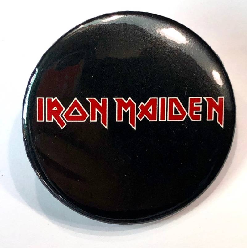 Iron Maiden Basic Logo Neu, 5, 5 cm Durchmesser, Anstecknadel Oder Magnet von unbuttonednyc