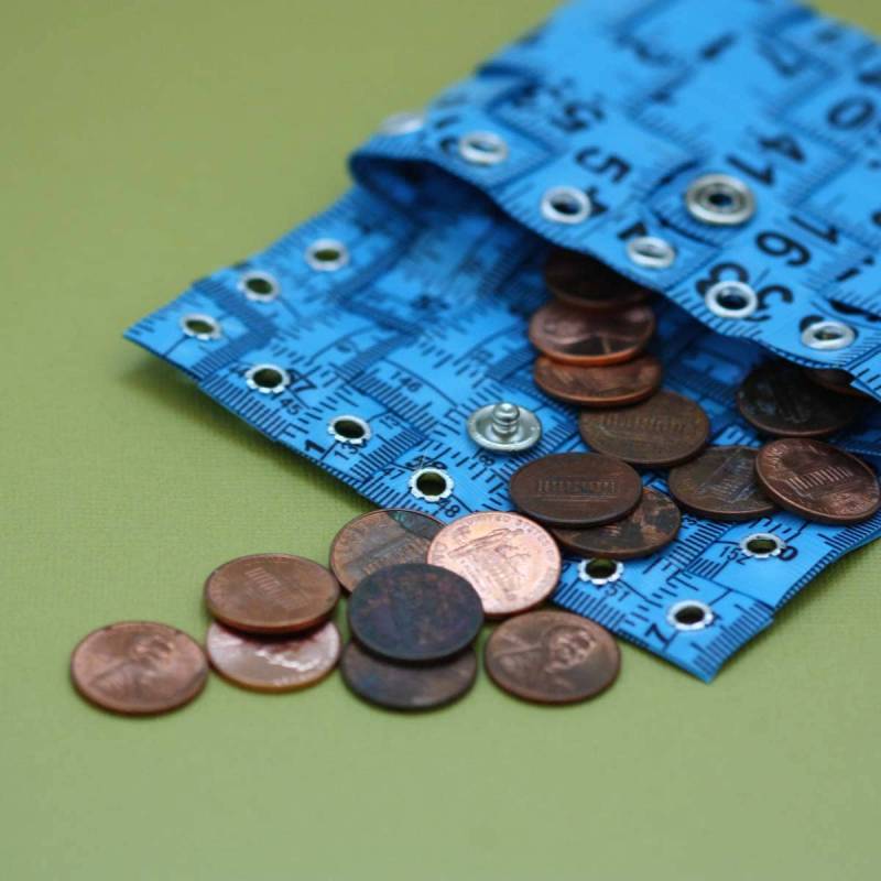 Maßband Münzfach in Blau - Geldbörse Oder Brieftasche Mit Upcycled Massband Erstellt von undoneclothing