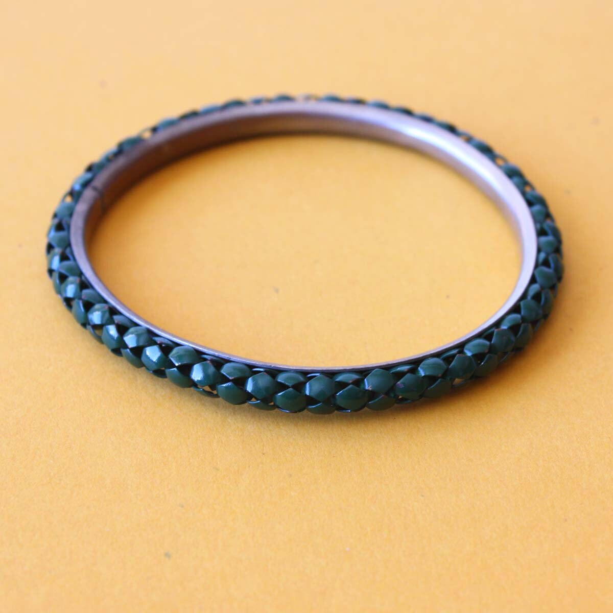 Vintage Grün Und Silber Metall Braid Armband Vintage Grün Und Silber Metall Braid Armband von undoneeclectic