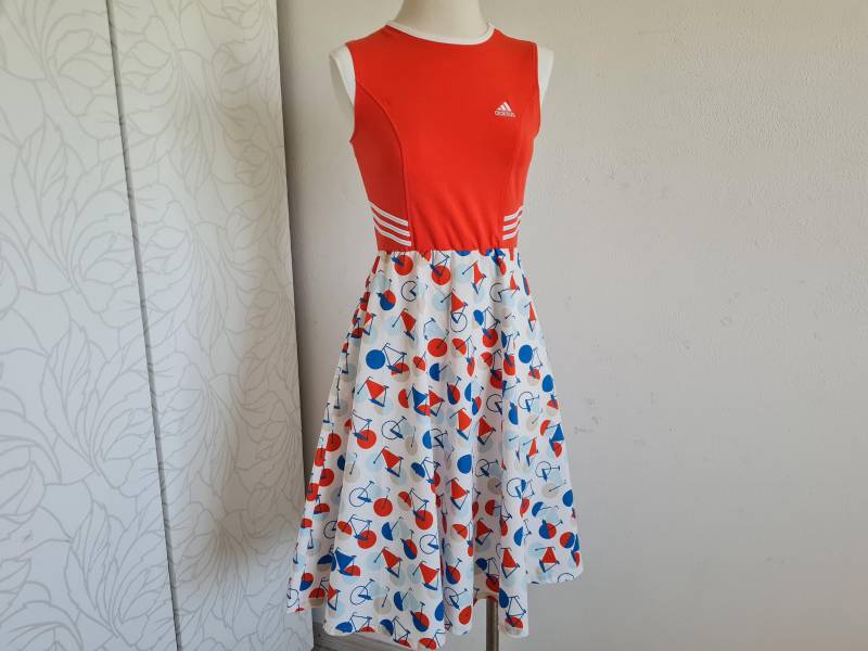 Adidaskleid Unikat Upcycling 80Er Stil Baumwolle Rot/Weiß Gr36 von uniqueMG