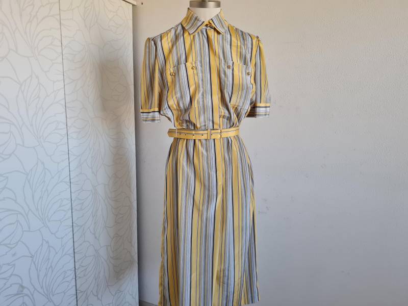 Gestreiftes Vintagekleid Sommerkleid Hemdkleid von uniqueMG