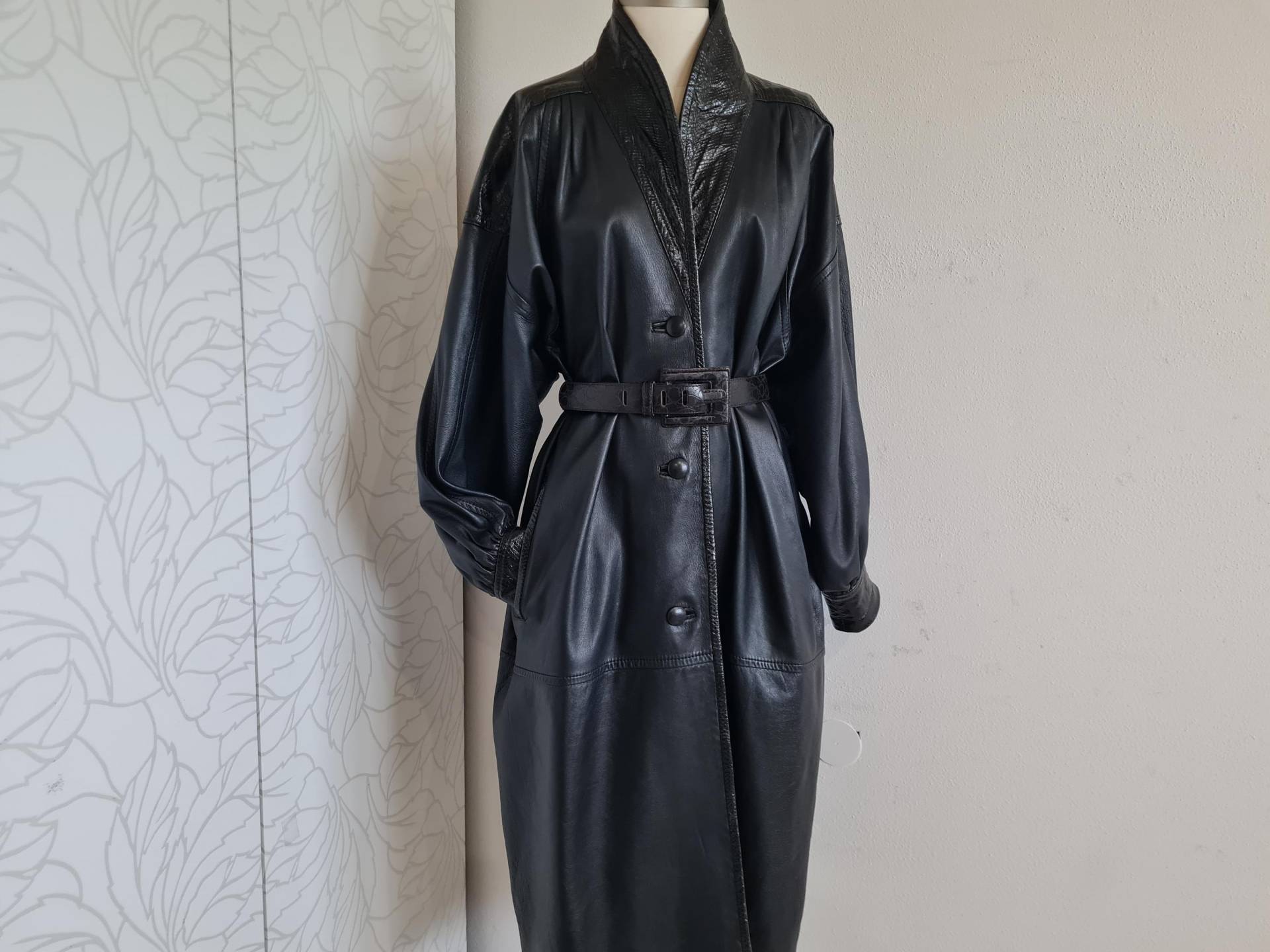 Gr 40-42 Vintage Ledermantel von uniqueMG