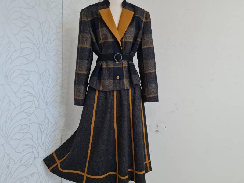 Gr 42-44 Vintage Set 80Er Jahre Wollkostüm von uniqueMG