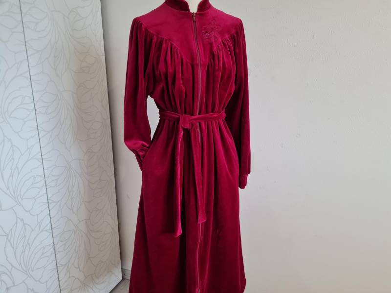 Gr. 38-40 Vintagekleid Morgenmantel Samtkleid Beerenfarben von uniqueMG