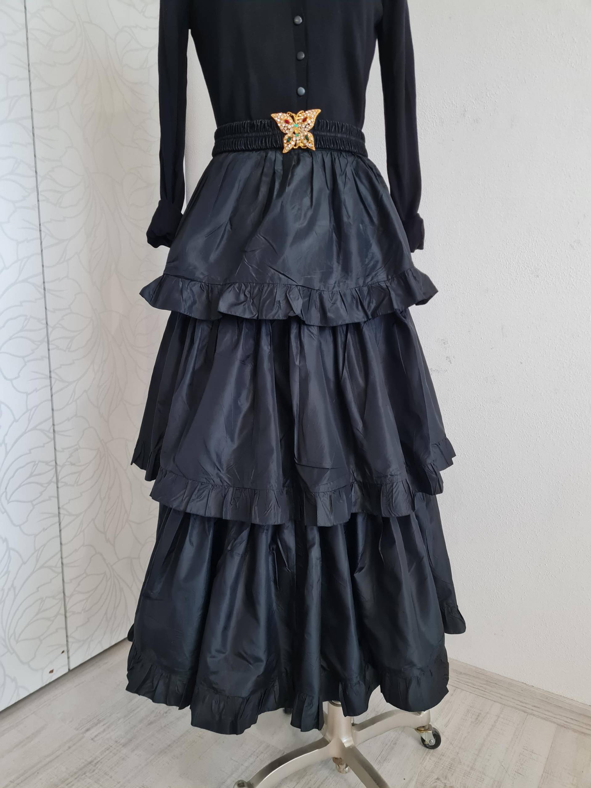 Gr.38 Vintagerock Seide Schwarz Stuffenrock Festlich Partyrock von uniqueMG