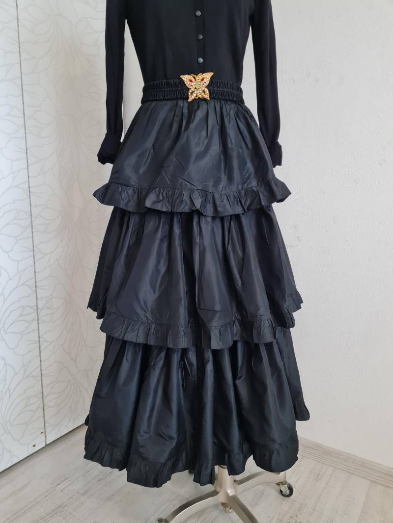 Gr.38 Vintagerock Seide Schwarz Stuffenrock Festlich Partyrock von uniqueMG
