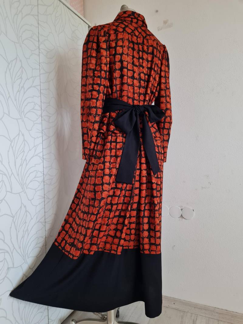 Gr.40 Vintagekleid Maxikleid Handmade Schluppenkleid Orangebraun Schwarz Upcycling von uniqueMG