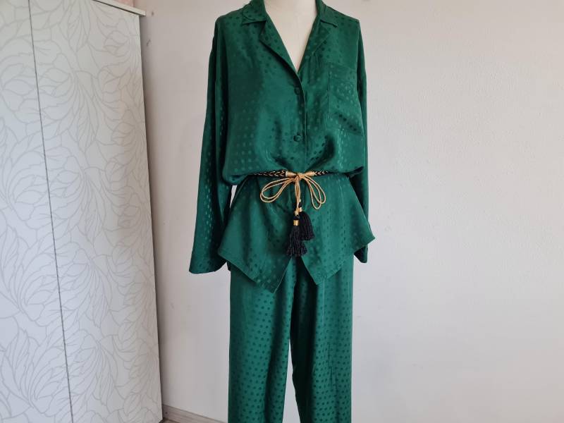 Seide Vintage Hosenanzug Pyjama Grün von uniqueMG