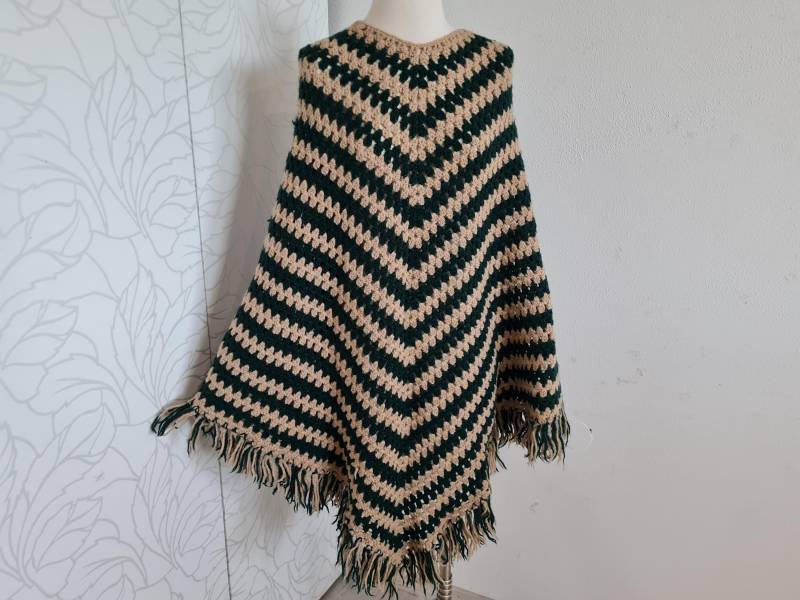 Vintage Poncho 70Er 80Er Grün Beige Umhang Wolle von uniqueMG