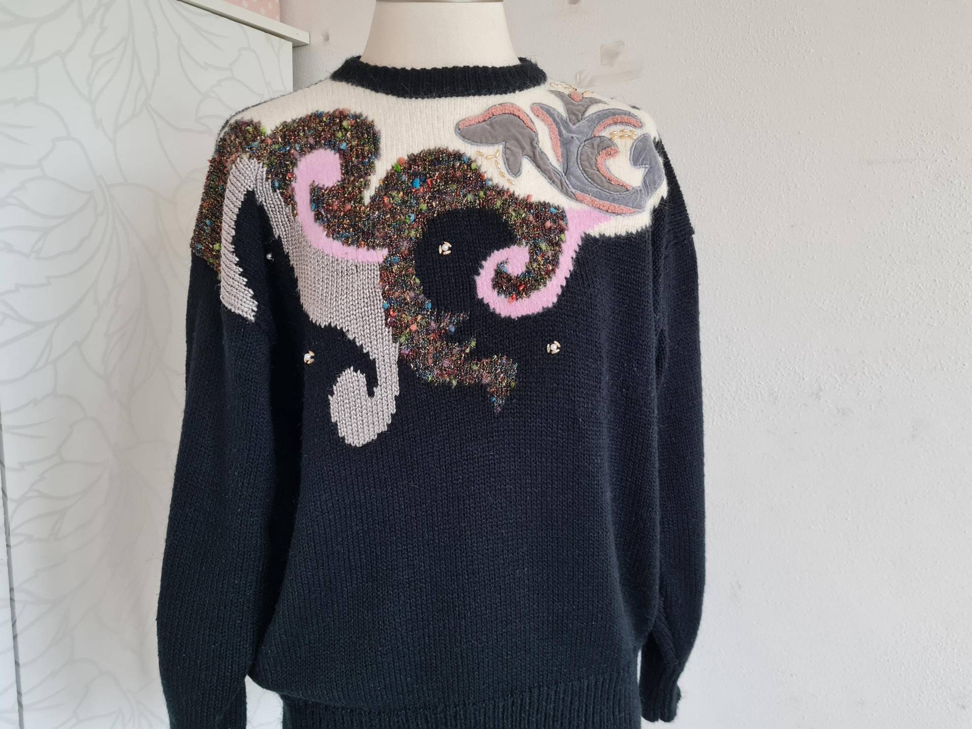 Vintagepulli 80Er Schwarz Applikationen von uniqueMG