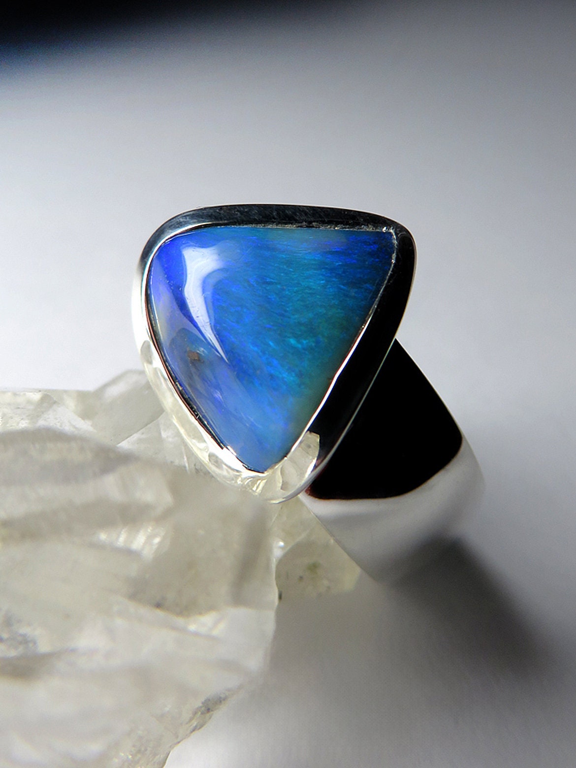 Blauer Boulder Opal Ringavatar, Unisex Natürlicher Ring, Echter Schmuck, Unikat Wassermann Geschenk, Valentinstag Geschenk von uniquecrystaljewels