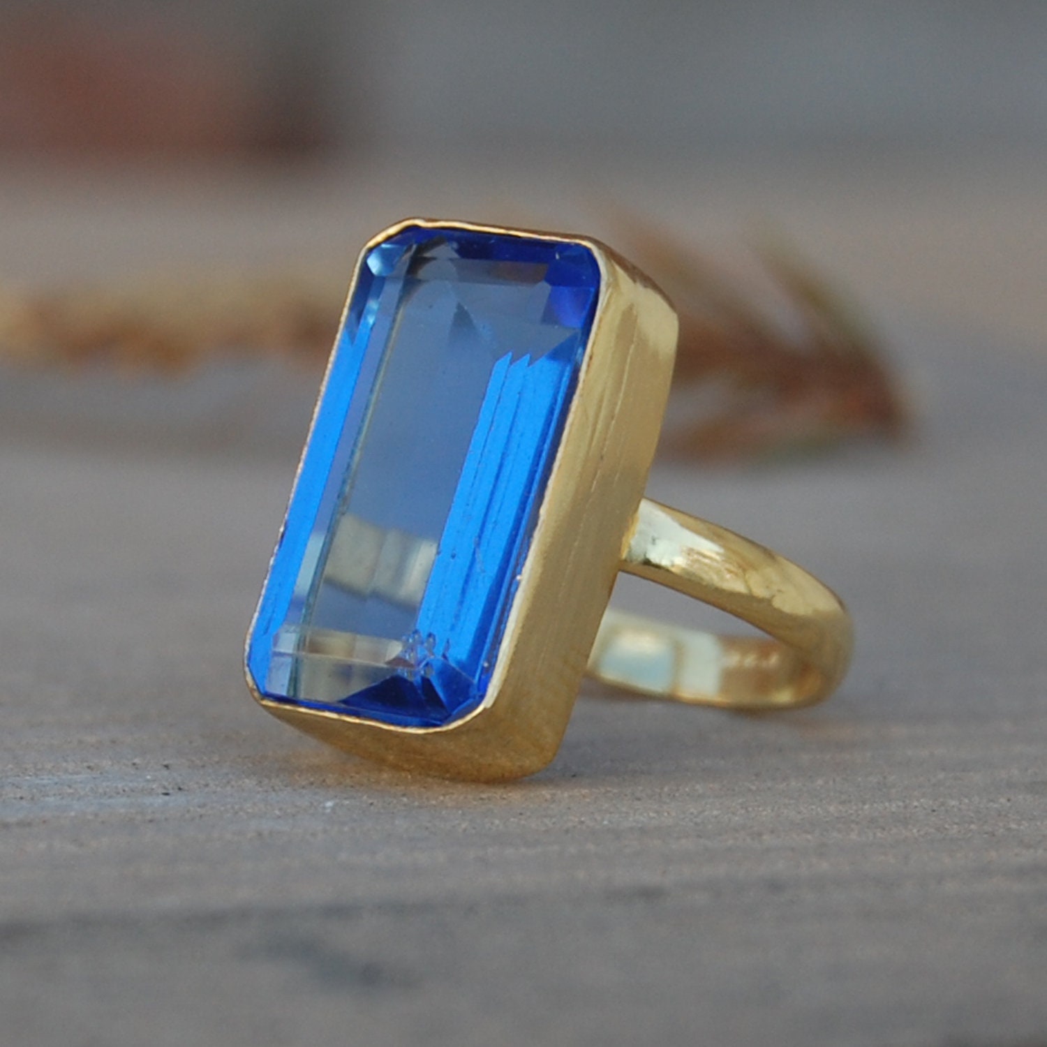 Blauer Iolith Sterling Silber Ring 18K Gold Statement Schmuck von uniquegemsjewels