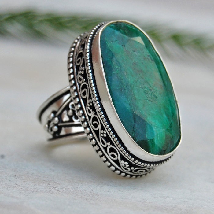 Facettierter Grüner Smaragd Sterling Silber Ring - Handgemachter Designer Schmuck Facettierter Grüner Smaragd Sterling Silber Ring - Handgemachter Designer Schmuck von uniquegemsjewels