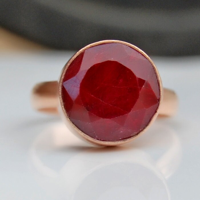 Facettierter Roter Rubin Ring 18K Roségold & Sterling Silber von uniquegemsjewels