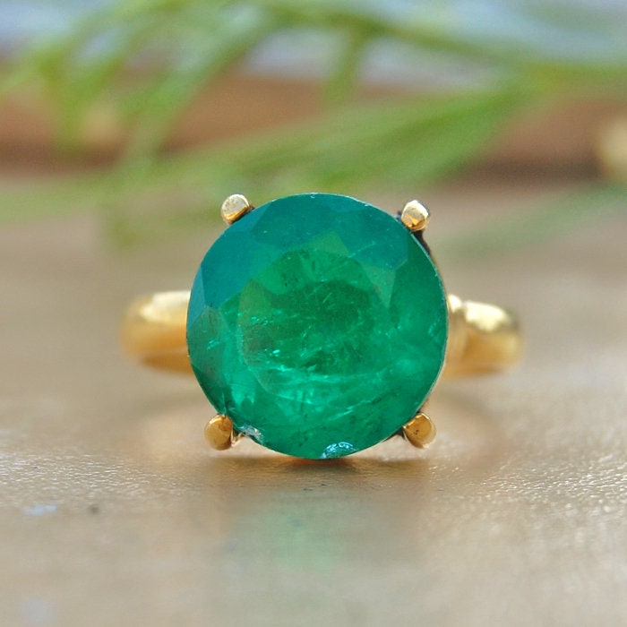 Grüner Smaragd Sterling Silber Ring 18K Gold Statement Ring Grüner Smaragd Sterling Silber Ring 18K Gold Statement Ring von uniquegemsjewels