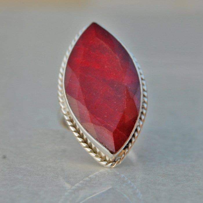 Marquise Roter Rubin Ring 925 Sterling Silber, 18K Gold Statement Ring von uniquegemsjewels