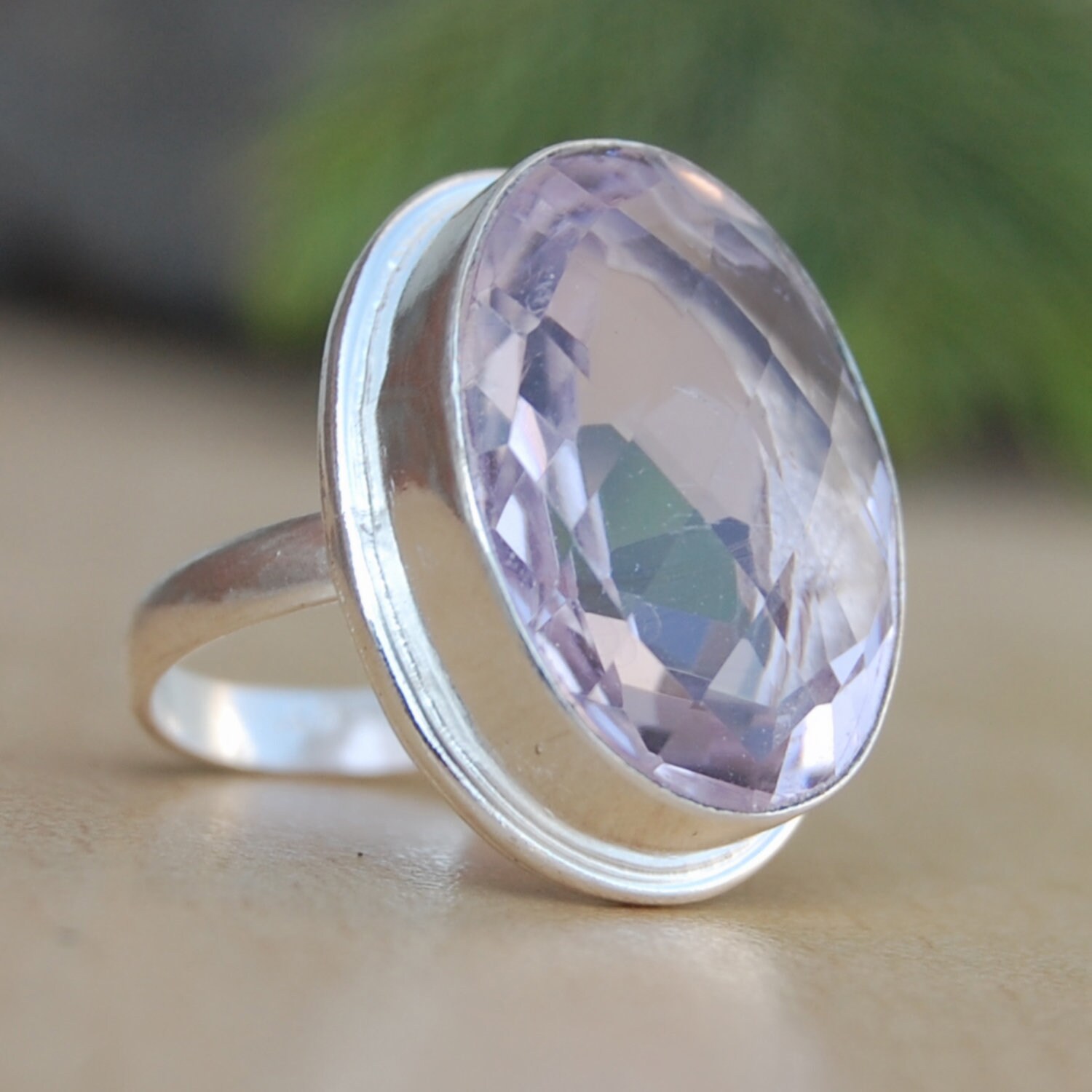 Oval Kunzit Rosenschliff Ring 18K Finish Sterling Silber von uniquegemsjewels