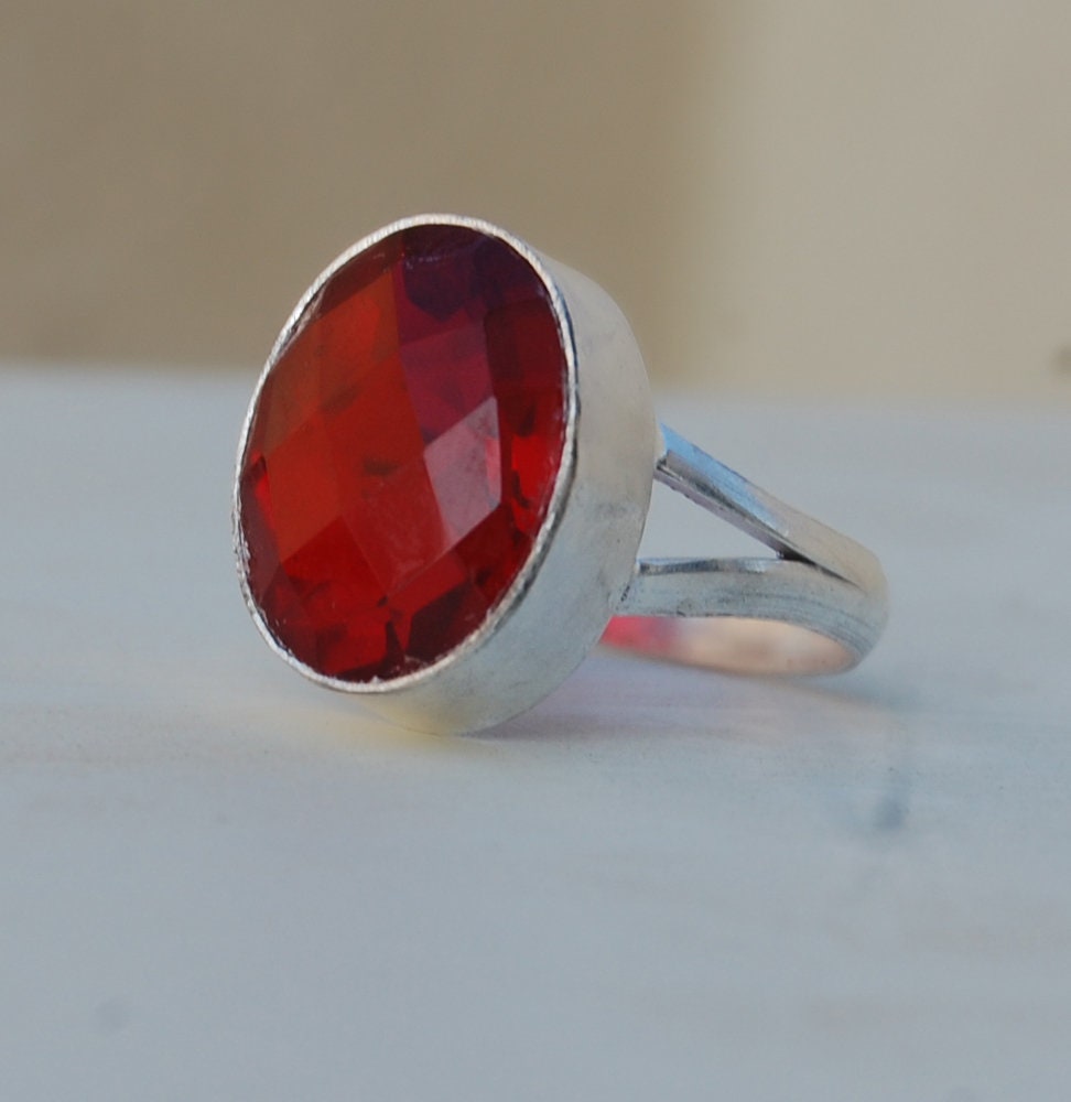 Oval Rose Cut Almandin Granat Ring Sterling Silber, 18K Gold Finish von uniquegemsjewels