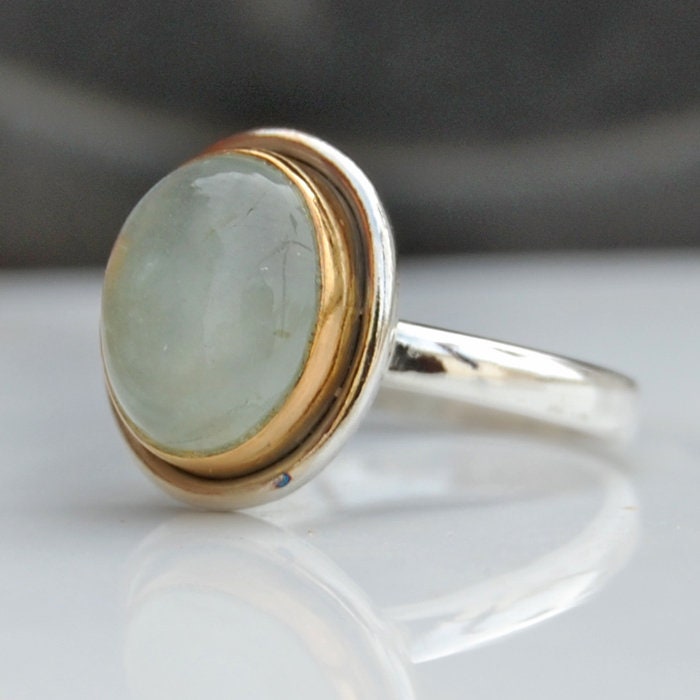 Ovaler Aquamarin-Sterlingsilberring Zweifarbiger, Zweifarbiger Statement-Schmuck von uniquegemsjewels