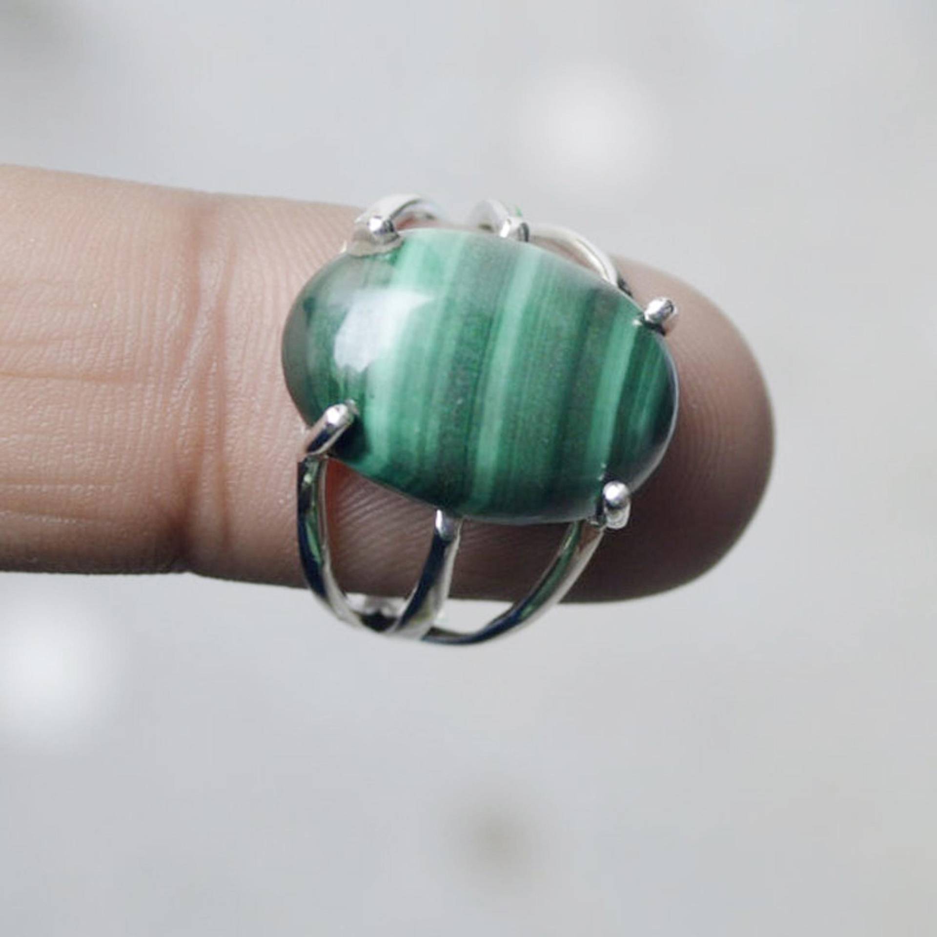 Ovaler Malachit Edelstein Ring 925 Sterling Silber, Unikat Schmuck von uniquegemsjewels