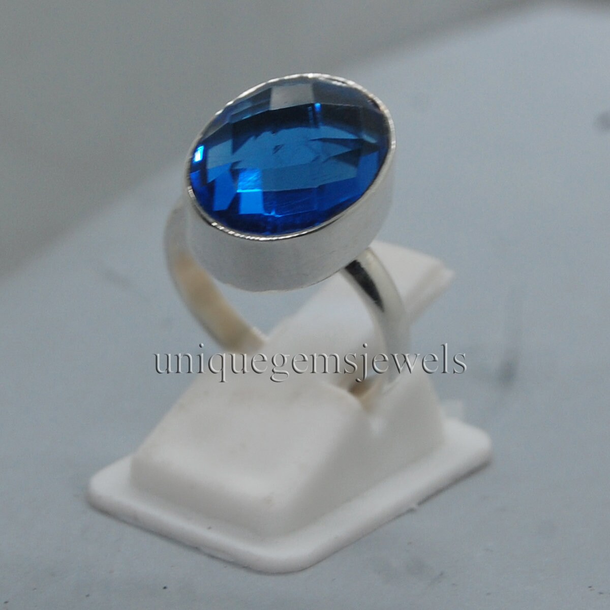 Ovaler Tansanitquarz-Ring Sterlingsilber, Rosegold-Finish von uniquegemsjewels